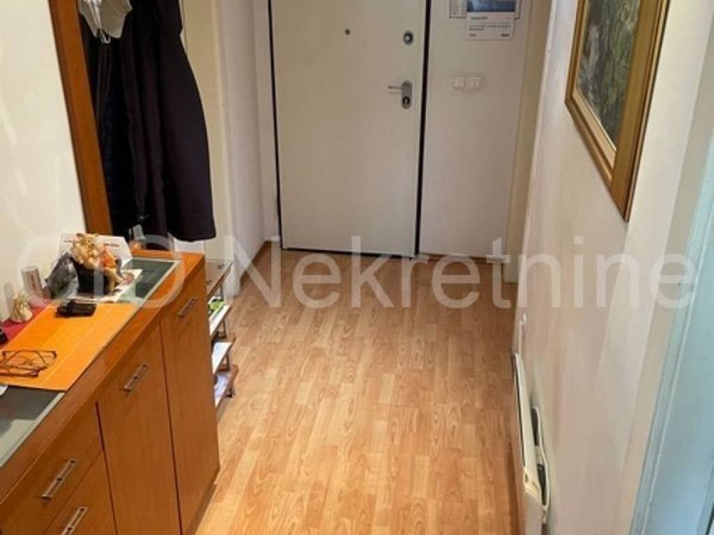 Flat in a building, Sale, Split, Split