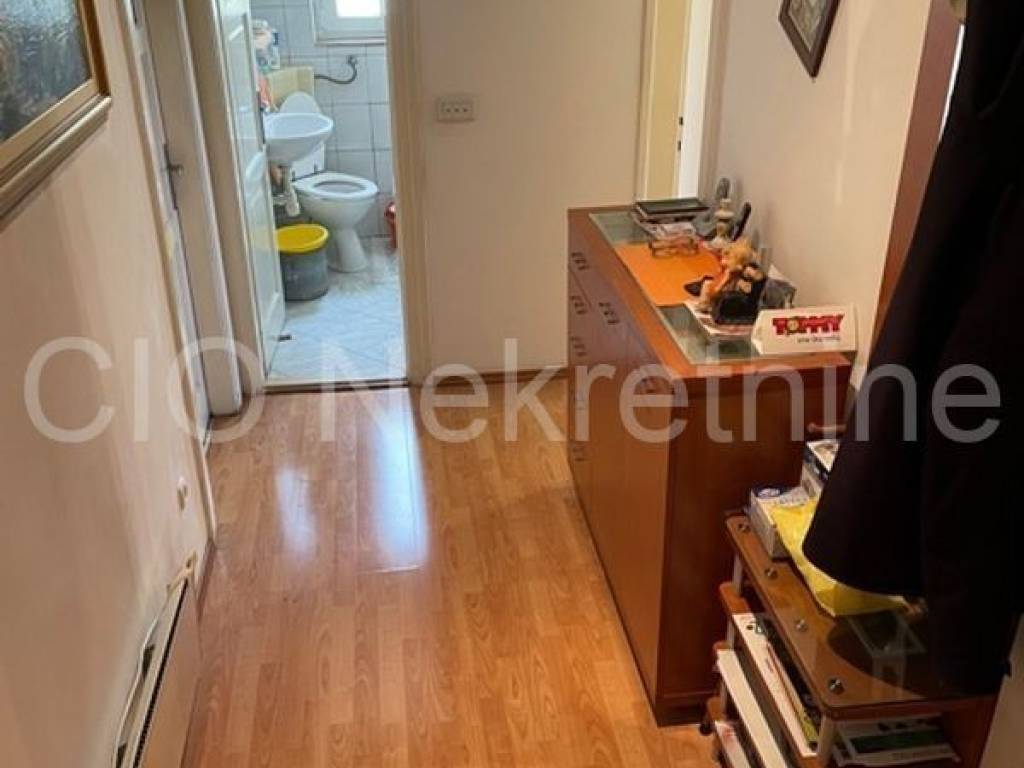 Flat in a building, Sale, Split, Split