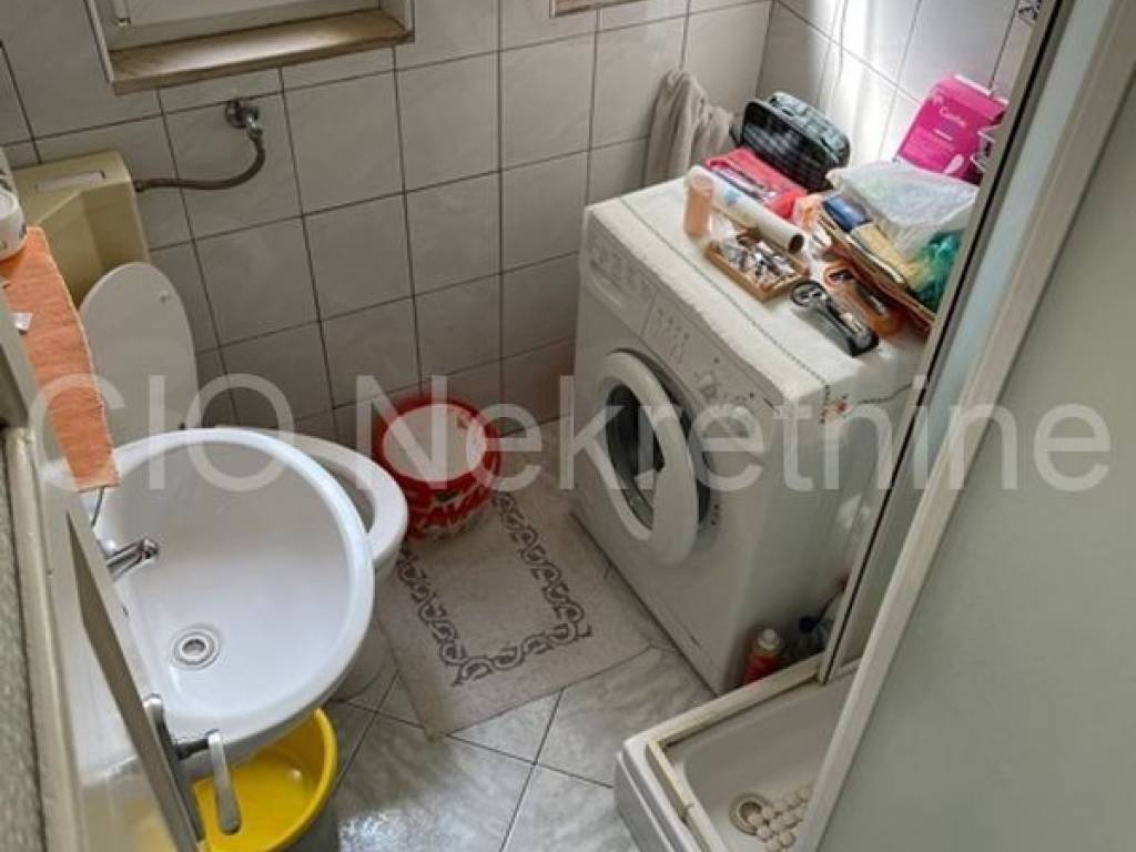 Flat in a building, Sale, Split, Split