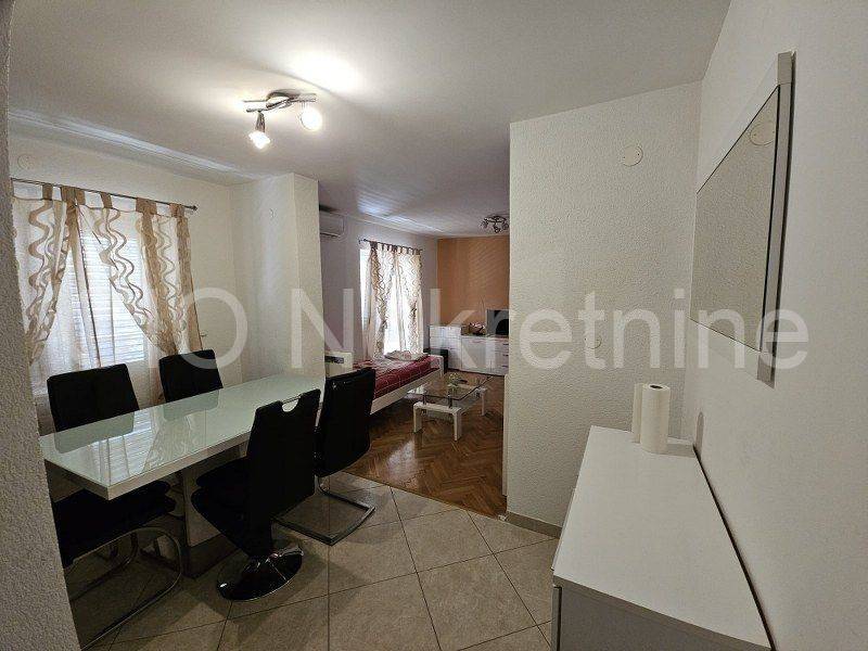 Flat in a house, Rent, Split, Split