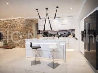 Flat in older building, Sale, Split, Split
