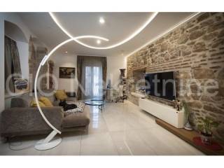 Flat in older building, Sale, Split, Split