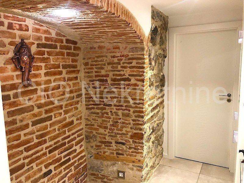 Flat in older building, Sale, Split, Split