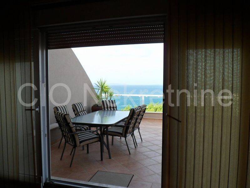 House with apartments, Sale, Podstrana, Podstrana