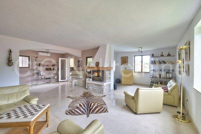 Villa, Sale, Supetar, Splitska