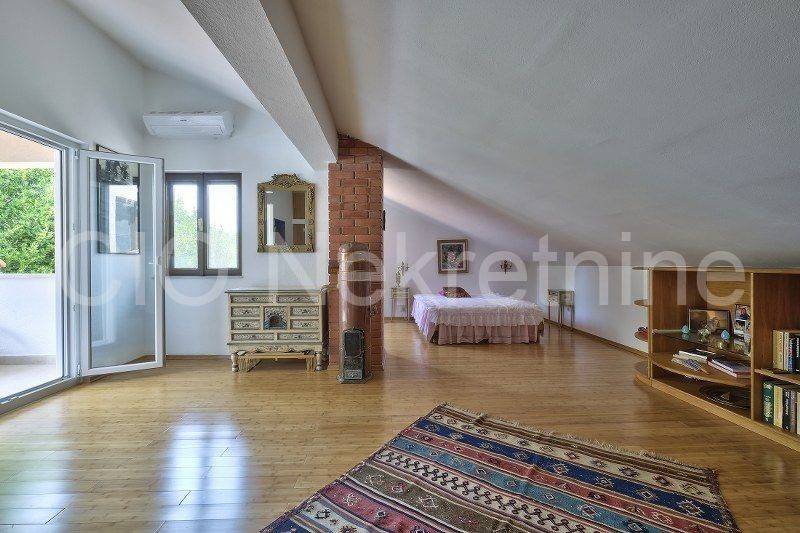 Villa, Sale, Supetar, Splitska