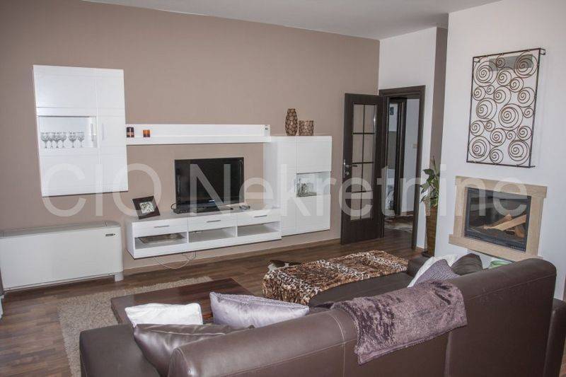 House with apartments, Sale, Podstrana, Podstrana