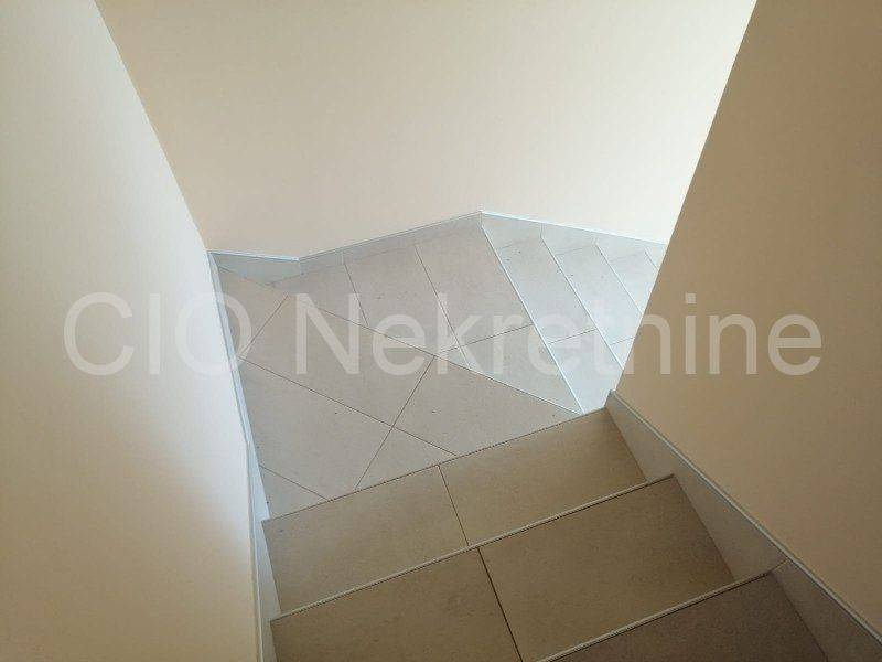 Luxury house, Sale, Okrug, Okrug Gornji