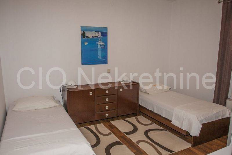 House with apartments, Sale, Podstrana, Podstrana