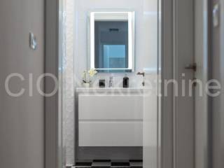 Flat in an urban villa, Sale, Okrug, Okrug Gornji