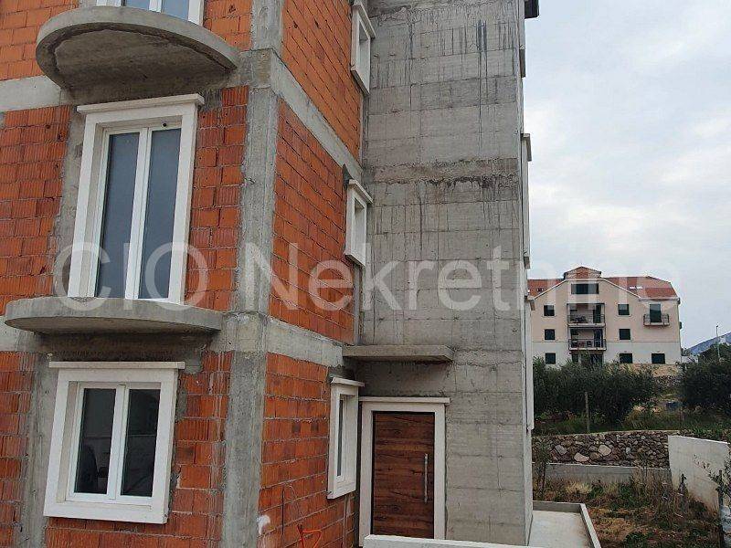 House under construction, Sale, Bol, Bol