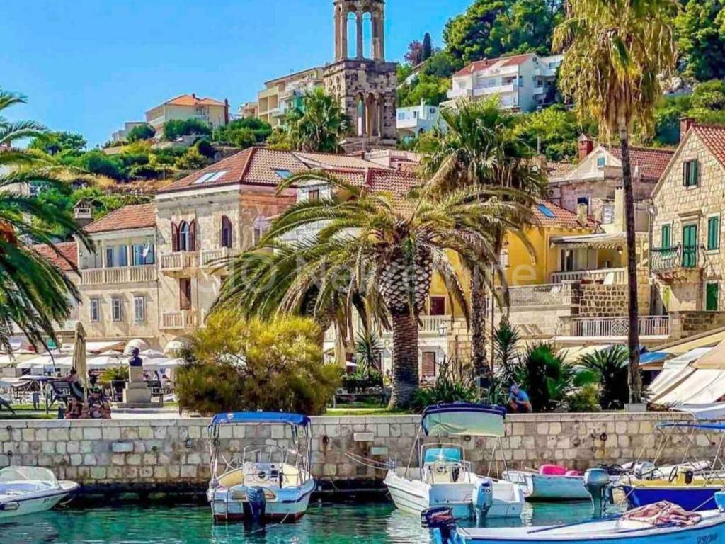 Flat in a building, Sale, Hvar, Hvar