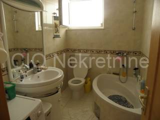 Plot with house, Sale, Split, Split