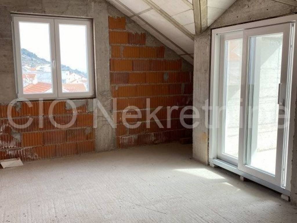 House under construction, Sale, Bol, Bol