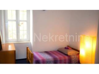 Hotel, Sale, Milna, Milna