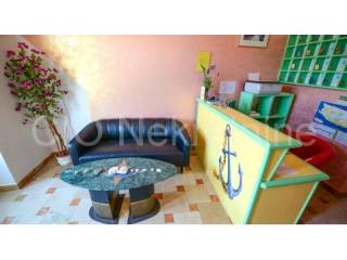 Hotel, Sale, Milna, Milna