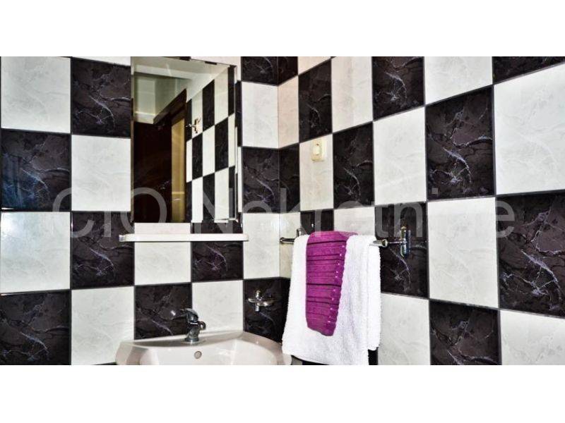 Hotel, Sale, Milna, Milna