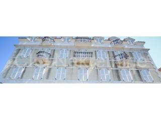 Hotel, Sale, Milna, Milna