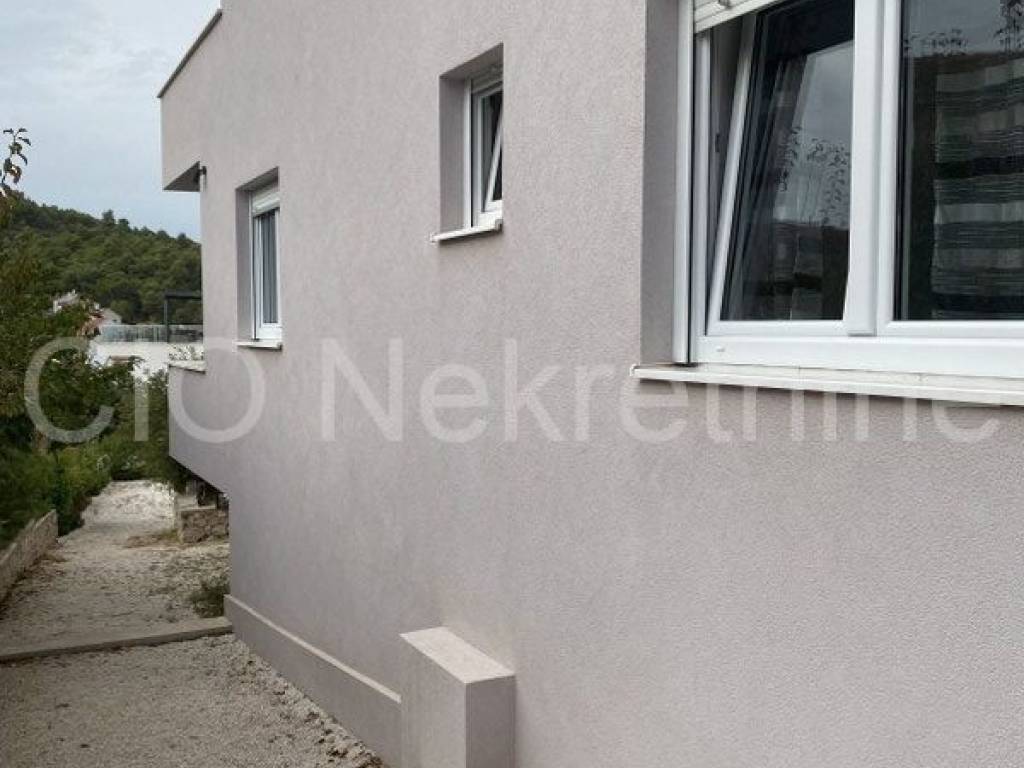 House with apartments, Sale, Rogoznica, Ražanj