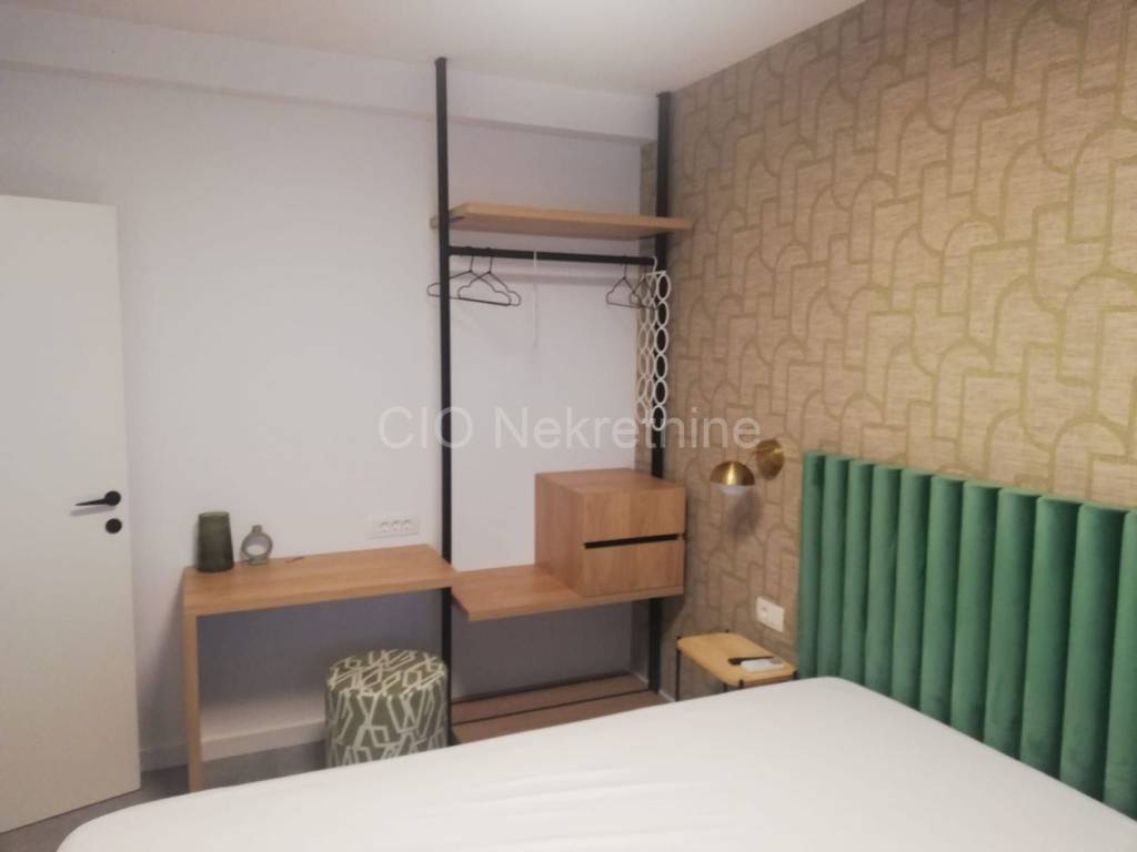 House with apartments, Sale, Rogoznica, Ražanj