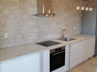 Flat in an urban villa, Sale, Hvar, Hvar