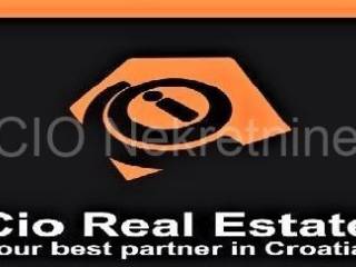 Detached house, Sale, Split, Split