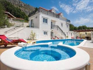 Luxury villa, Sale, Dugi rat, Jesenice