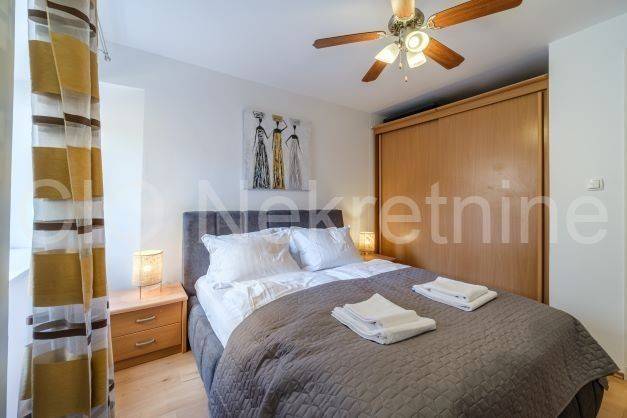 Terraced house, Sale, Sutivan, Sutivan