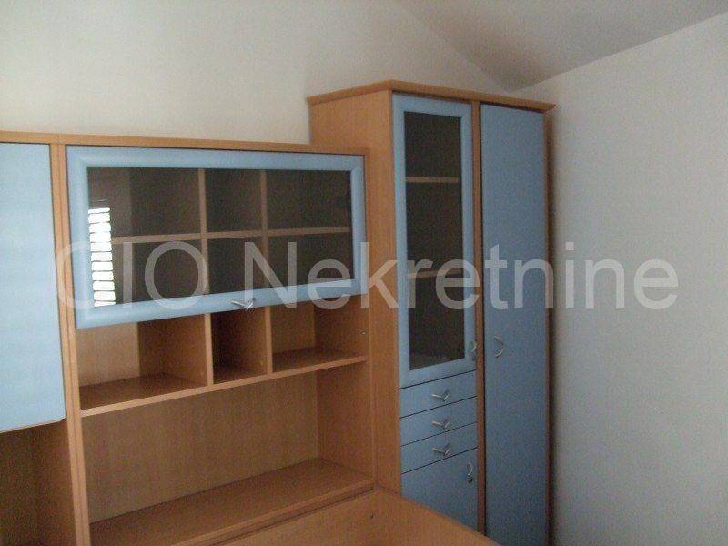Flat in a building, Sale, Bol, Bol