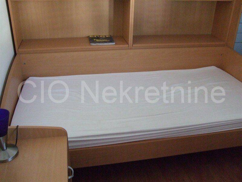 Flat in a building, Sale, Bol, Bol