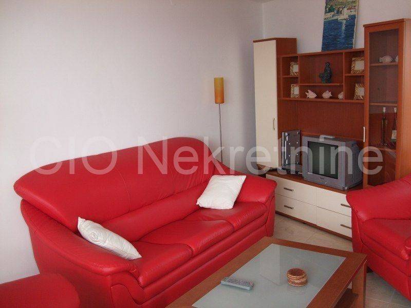 Flat in a building, Sale, Bol, Bol