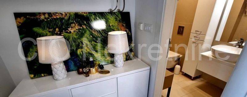 Flat in a building, Sale, Seget, Seget Donji
