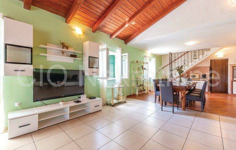 Detached house, Rent, Muć, Gizdavac