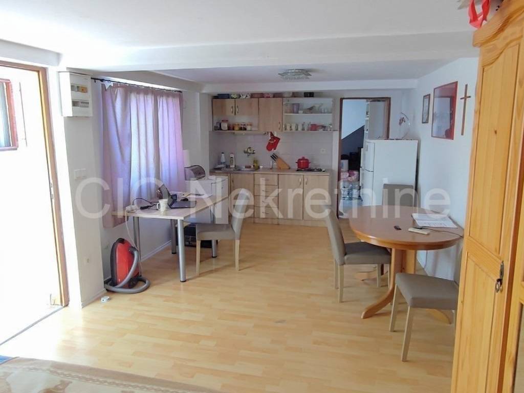 Flat in a house, Sale, Trogir - Okolica, Mastrinka