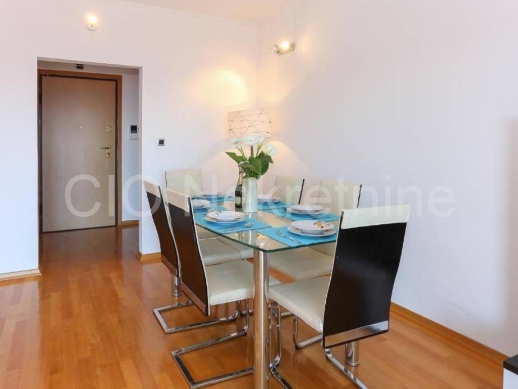 Flat in a building, Sale, Seget, Seget Donji