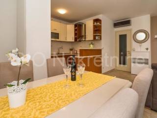 Flat in a building, Sale, Split, Split