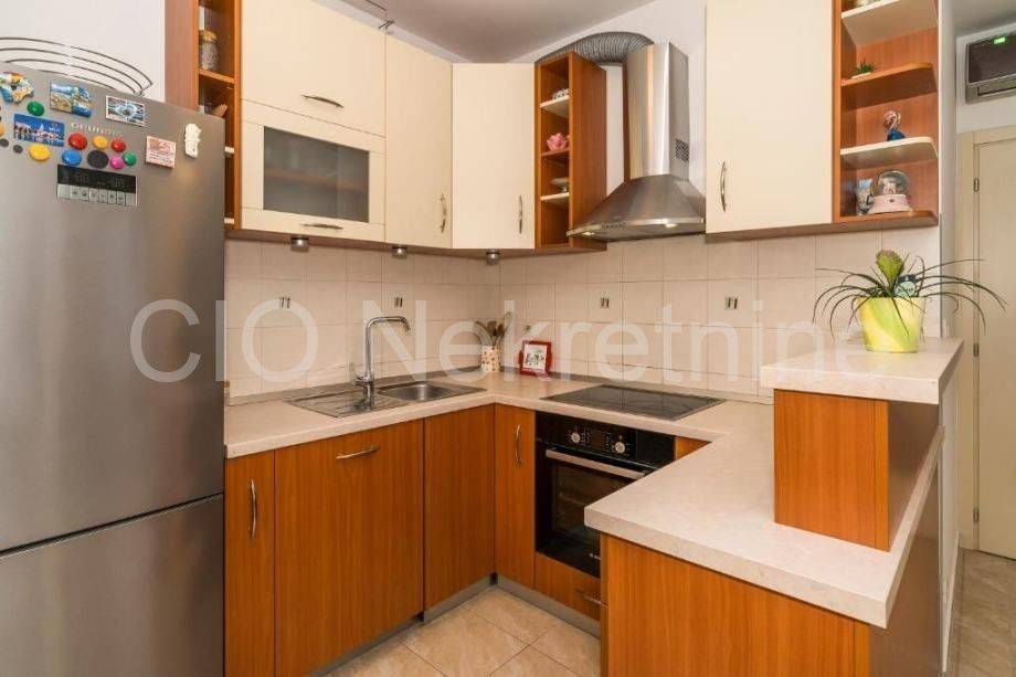 Flat in a building, Sale, Split, Split