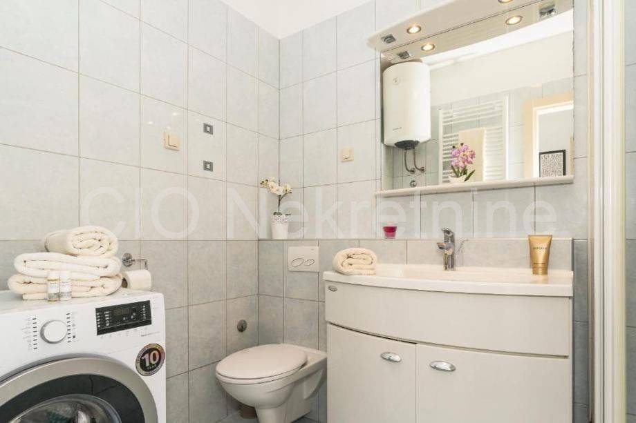 Flat in a building, Sale, Split, Split