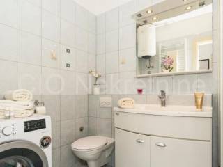 Flat in a building, Sale, Split, Split