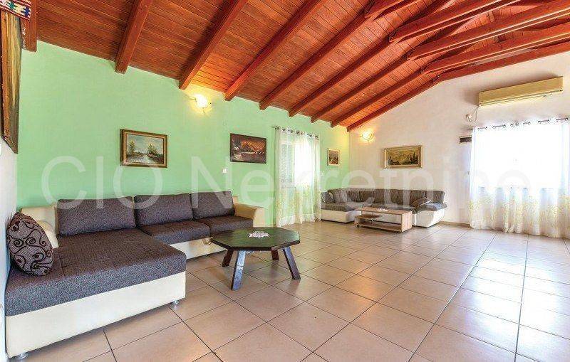 Detached house, Rent, Muć, Gizdavac