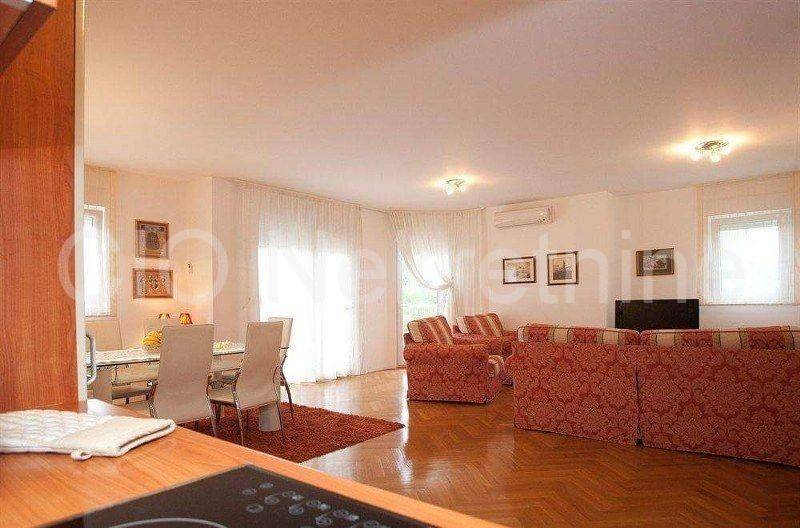 Flat in a new building, Rent, Split, Split