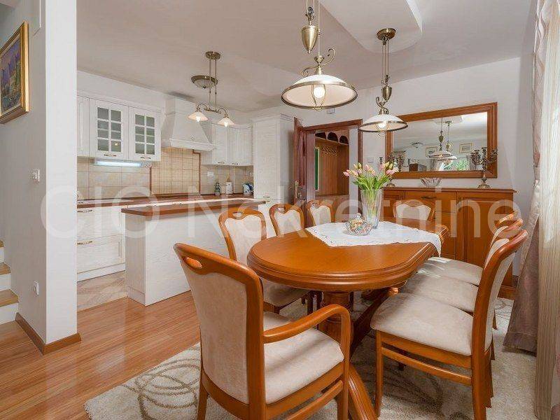 Luxury villa, Sale, Dugi rat, Jesenice