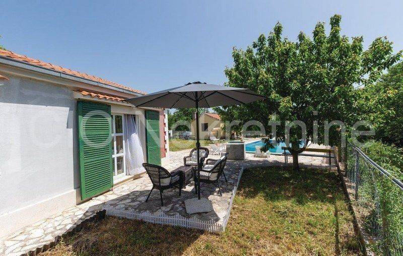 Detached house, Rent, Muć, Gizdavac