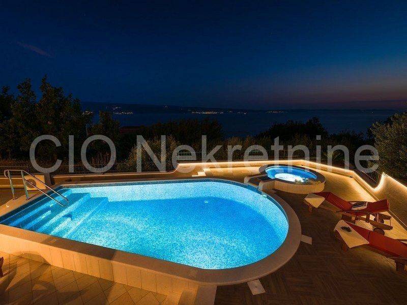 Luxury villa, Sale, Dugi rat, Jesenice