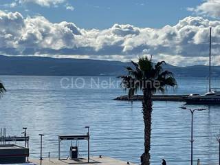 Flat in a building, Sale, Split, Split