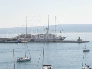 Flat in a building, Sale, Split, Split