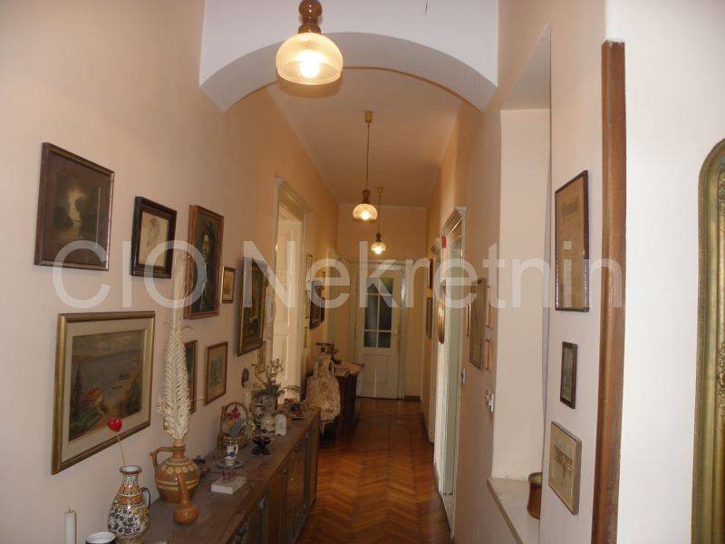 Flat in a building, Sale, Split, Split