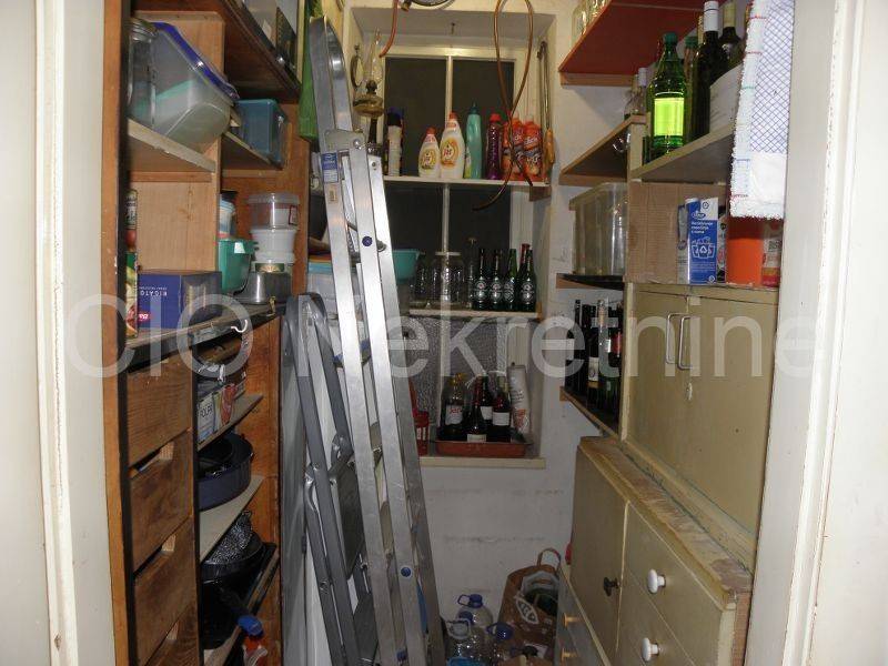 Flat in a building, Sale, Split, Split