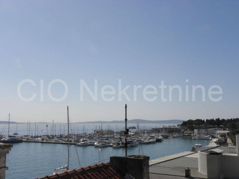 Flat in a building, Sale, Split, Split