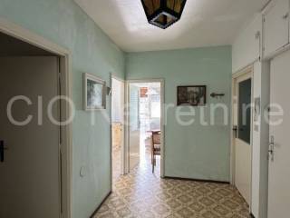 Flat in a building, Sale, Split, Split